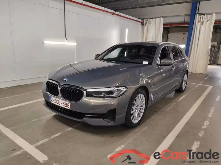 BMW 5 Reeks Touring 5 Reeks Touring 530e Auto (PHEV) 215kW/292pk  5D/P Auto-8 - CO2 onvolledig