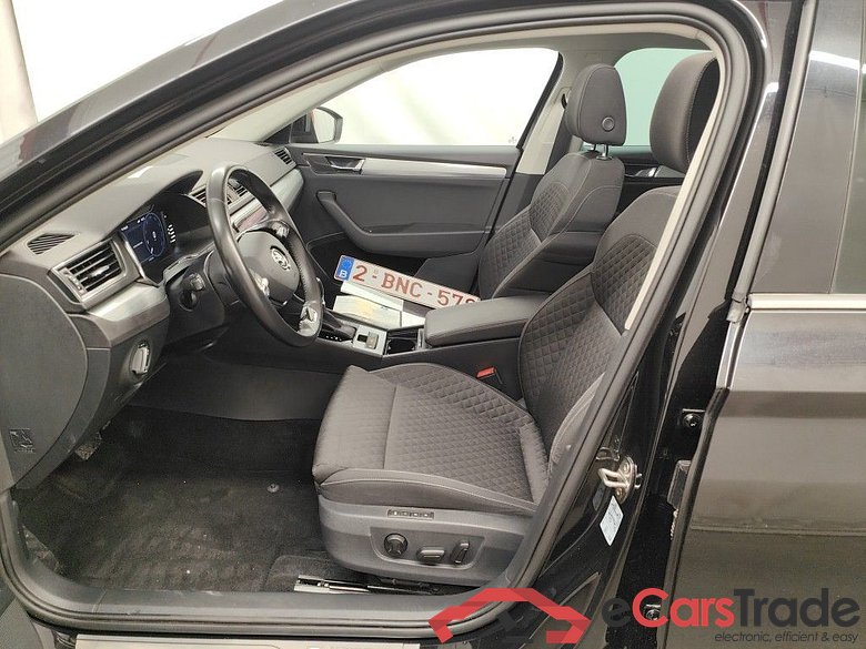 Skoda Superb Combi 1.4 TSI iV 160kW DSG6 Clever 5d #3