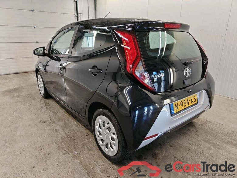 TOYOTA Aygo 1.0 VVT-i x-play #6