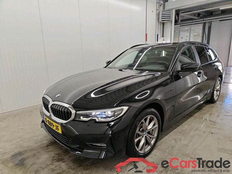 BMW 3-serie Touring 330e Bns Ed.P