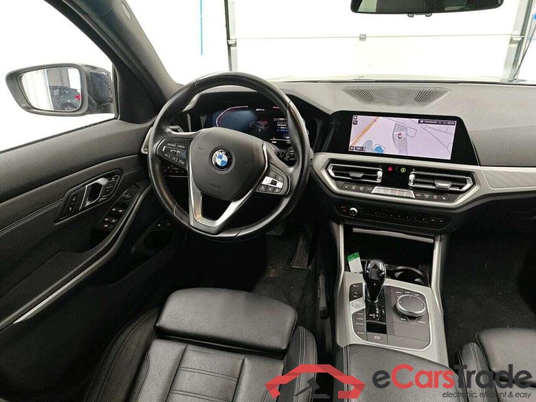 BMW 3-serie Touring 330e Bns Ed.P #3