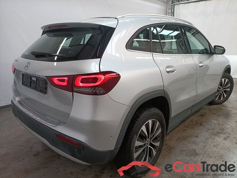 MERCEDES CLASSE GLA DIESEL - 2020 GLA 200 d 150 business Solution 5d Auto #2