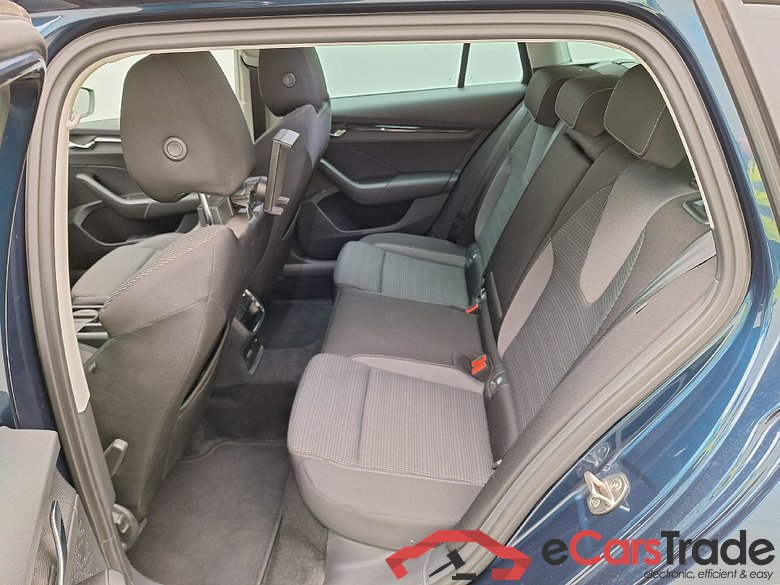 Skoda, Octavia Combi '20, Skoda Octavia Combi 2.0 CRTDI 85kW Ambition 5d #4