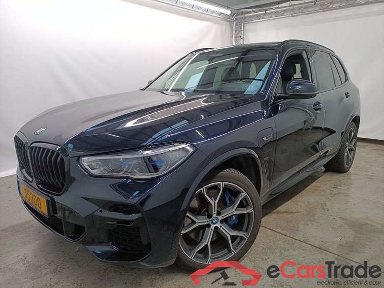 BMW X5 - 2018 3.0AS 286hp xDrive45e PHEV (EU6AP) 5d ///M-SportKit (total options: 23,732 Ex.Vat)