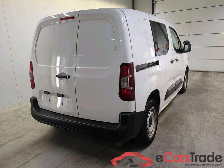 PEUGEOT Partner 1.2 PT. Premium #2