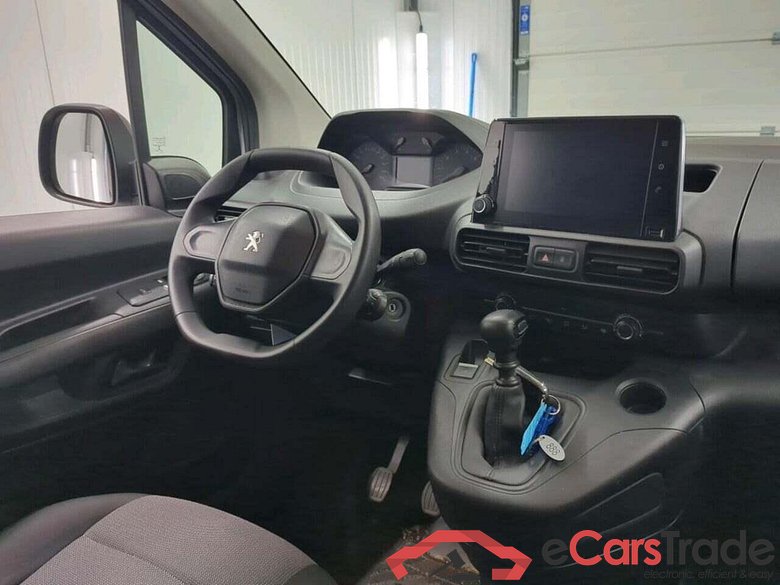 PEUGEOT Partner 1.2 PT. Premium #3