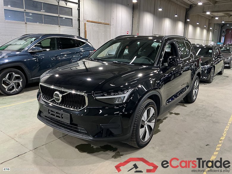 VOLVO XC40 1.5 T2 ESSENTIAL