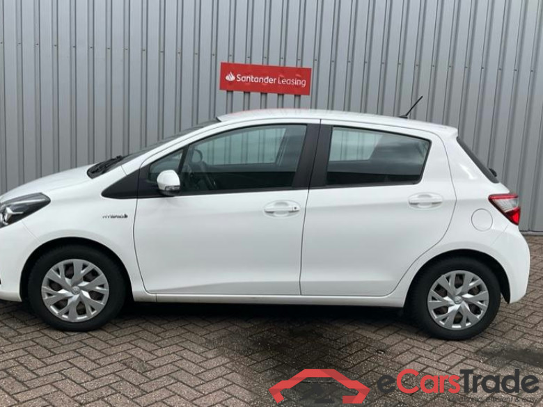 TOYOTA YARIS 1.5vvti hybrid active 74kW cvt aut #2