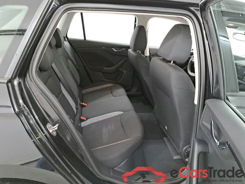 SKODA KAMIQ 1.0 TSI 70KW ACTIVE #6