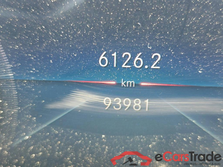 MERCEDES-BENZ GLA / 2020 / 5P / todoterreno GLA 200 D #5