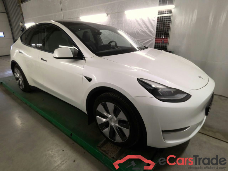 Model Y Long-Range AWD #1