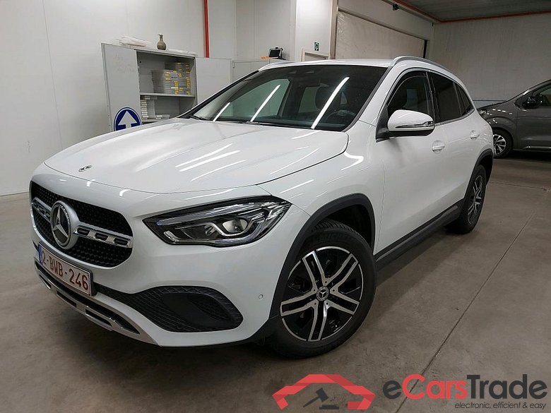 MERCEDES - MER GLA 250e 218PK DCT Business Solution Luxury * HYBRID *
