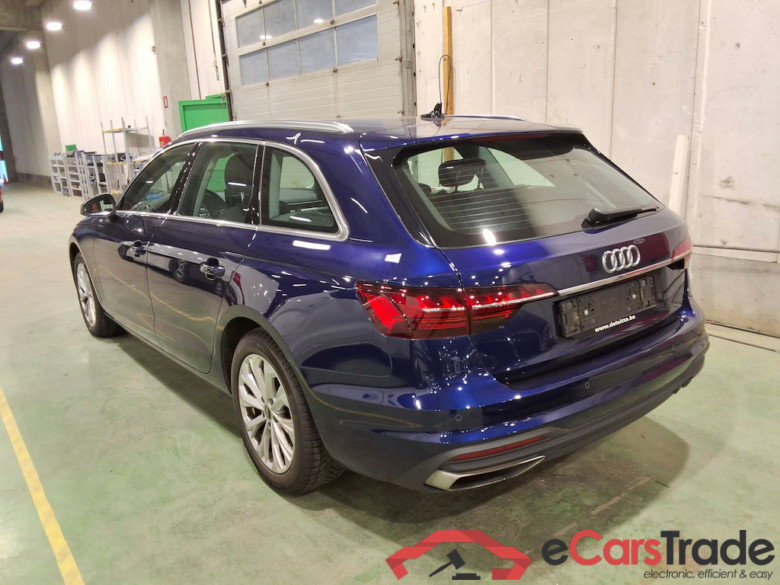 AUDI A4 2.0 30 TDI 100KW S TR ATTRACTION B.E. #2