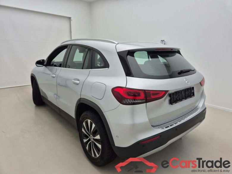 Mercedes GLA 200d Aut. LED-Xenon Widescreen Navi 1/2 Sport-Leather KeylessGo Camera Klima PDC ... #4