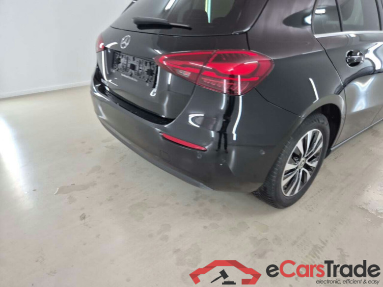 MERCEDES-BENZ A-KLASSE 2.0 180D 8G-DCT BUSINESS LINE #6