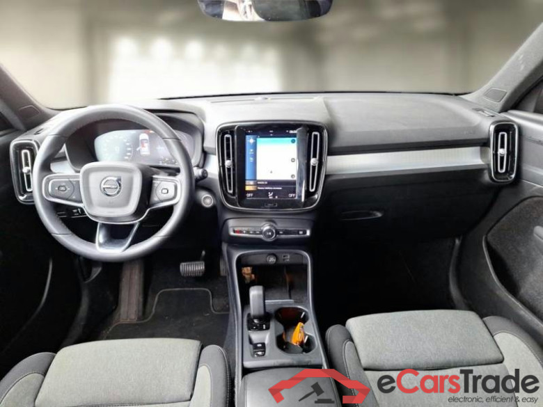 VOLVO XC40 / 2021 / 5P / SUV T4 RECHARGE PLUG-IN AUTO CORE #3