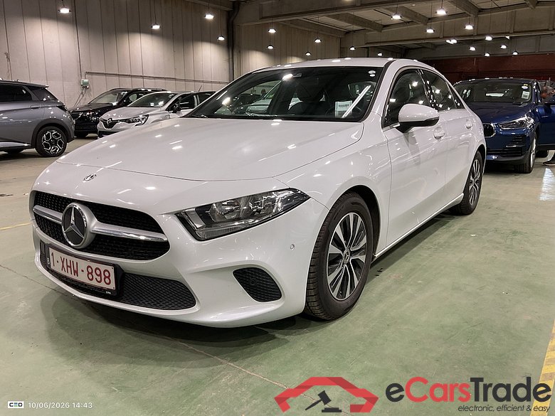 MERCEDES-BENZ CLASSE A SEDAN DIESEL (V177) A 180 d Business Solution