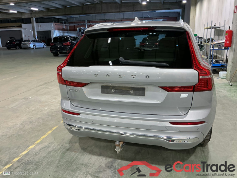VOLVO XC60 2.0 T6 RECHARGE GEARTR INSCRIPTION EXPR. #4
