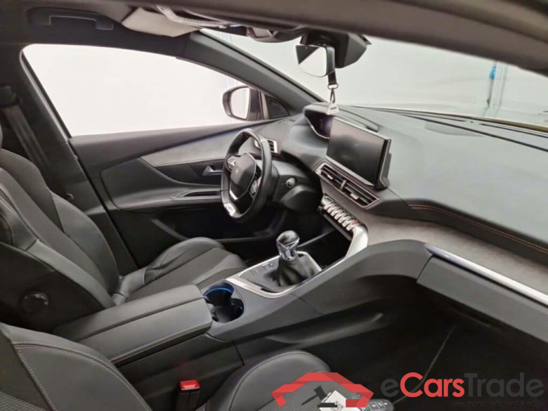 PEUGEOT 5008 1.2 PureTech GT #3