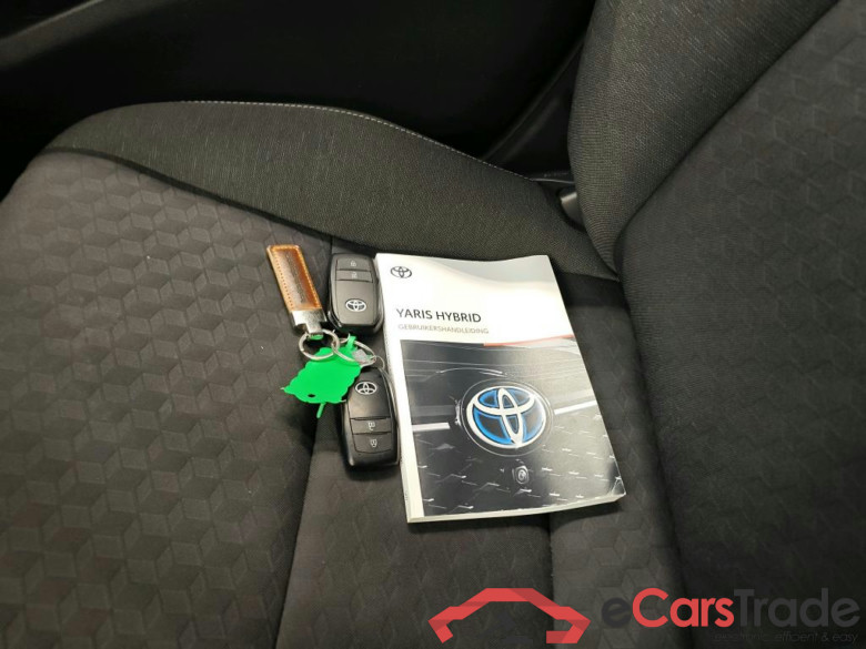 Toyota Yaris 1.5 Hybrid Style Automaat 5d #4