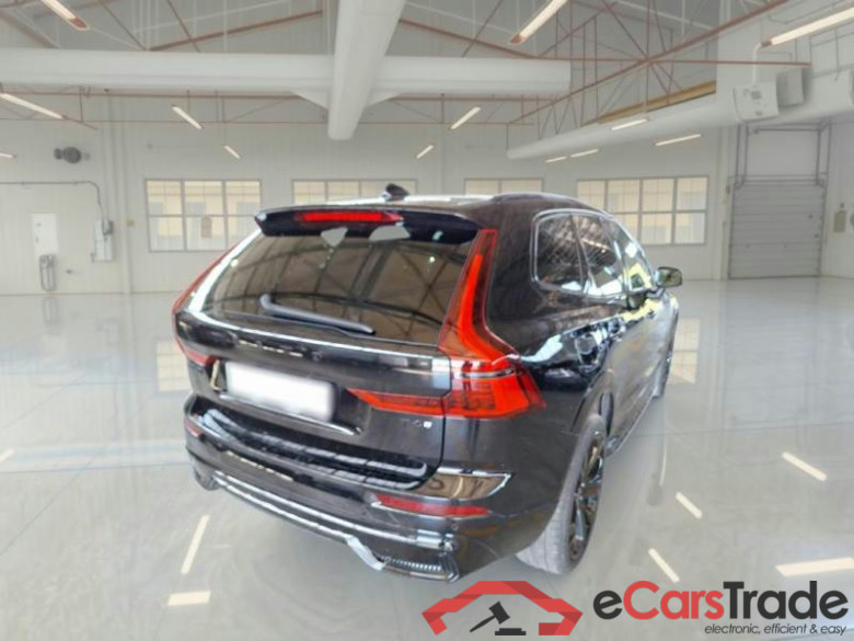 VOLVO XC60 / 2021 / 5P / SUV T6 PLUG-IN AWD AUTO PLUS BLACK EDITION #2