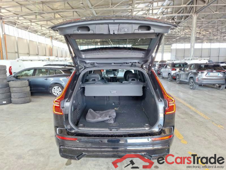 VOLVO XC60 / 2021 / 5P / SUV T6 PLUG-IN AWD AUTO PLUS BLACK EDITION #5