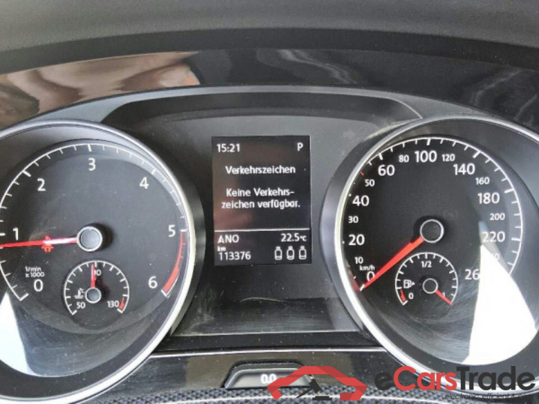 Volkswagen Touran (5T1)(04.2015->) DE - Van5 2.0 TDI BMT/Start-Stopp EU6d-T, United, 2020 - 2020 #6