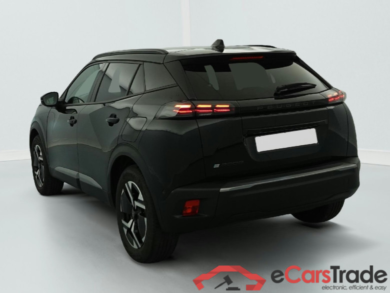 Peugeot 2008 Allure 50 kWh 136 ch #5