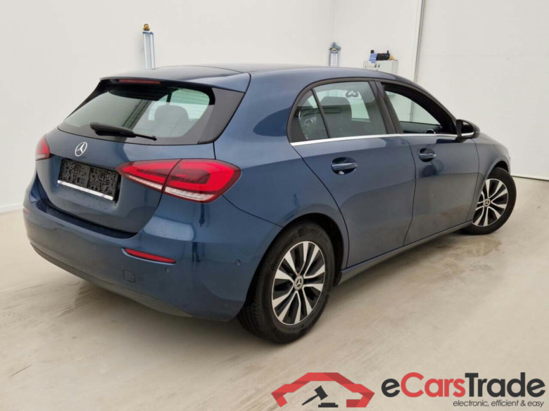 MERCEDES-BENZ A-KLASSE 2.0 180 D STYLE 8G-DCT #2