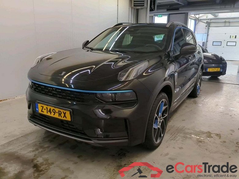 LYNK & Co 01 1.5