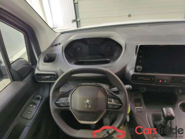 PEUGEOT Partner 1.2 PT. Premium #3