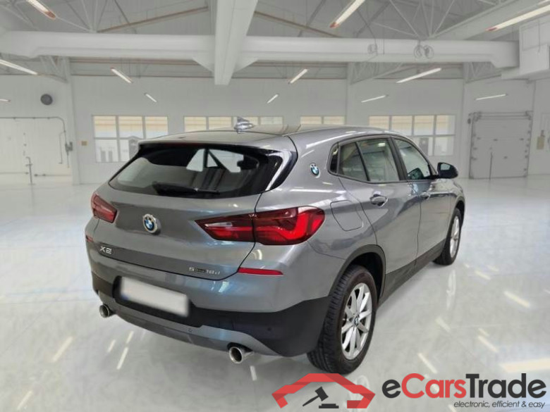 BMW X2 / 2017 / 5P / SUV SDRIVE 18D BUSINESS X #2