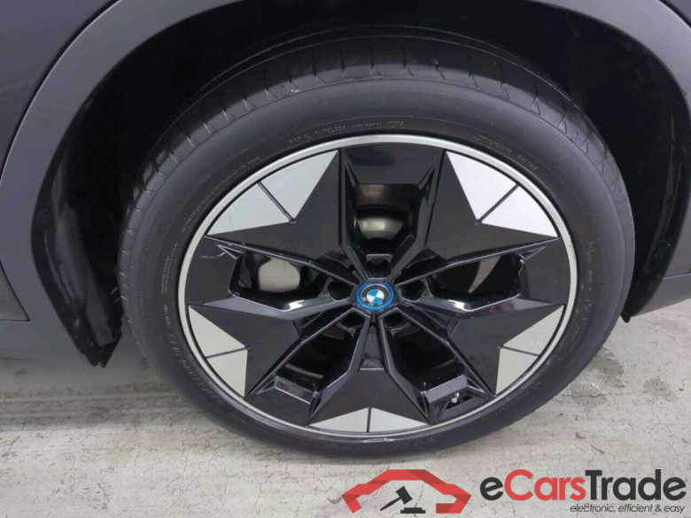 BMW iX3 High Executive #4