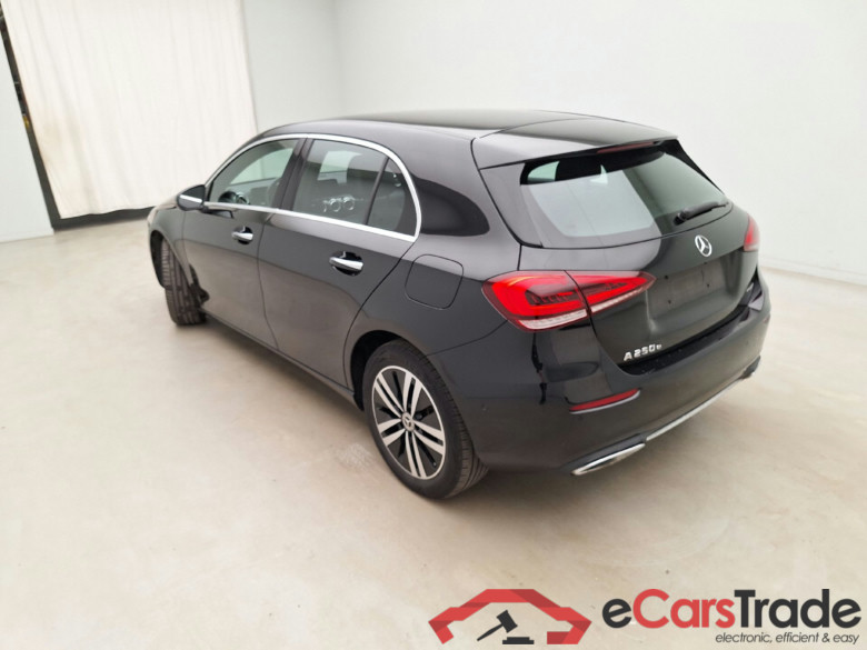 Mercedes, A-Class '18 PHEV, Mercedes-Benz A-Klasse A 250 e Luxury Line 5d #6