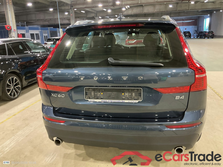 VOLVO XC60 - 2017 2.0 B4 MHEV Momentum Pro Geartronic #5