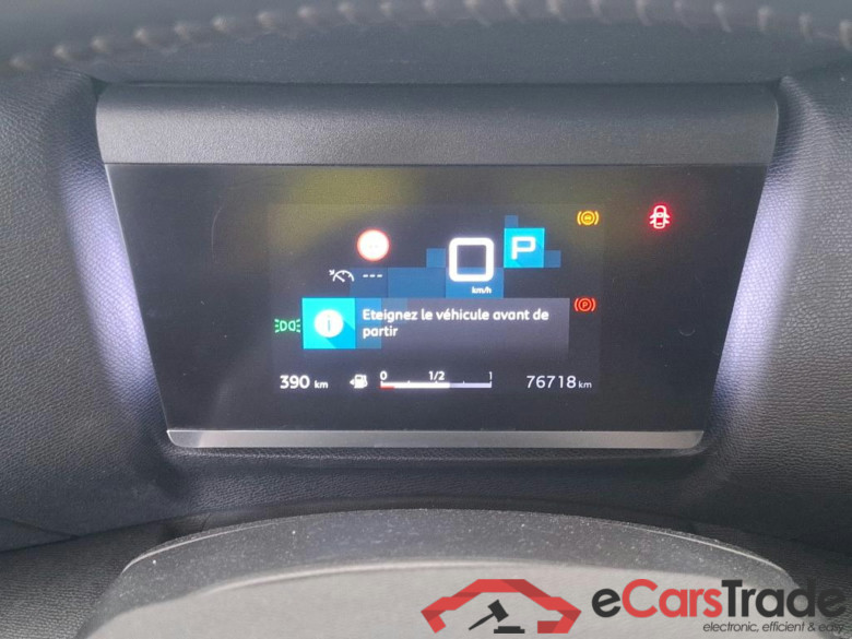 CITROEN C4 X / 2022 / 4P / Berline PureTech 130 S&S EAT8 Feel Pack #6