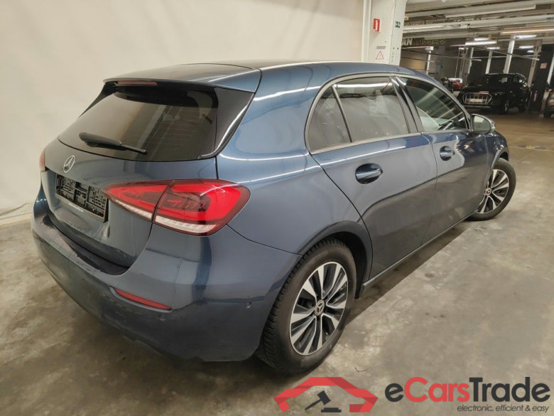 MERCEDES CLASSE A DIESEL (W177) A 180 d 116 Business Solution Essential 5d #2