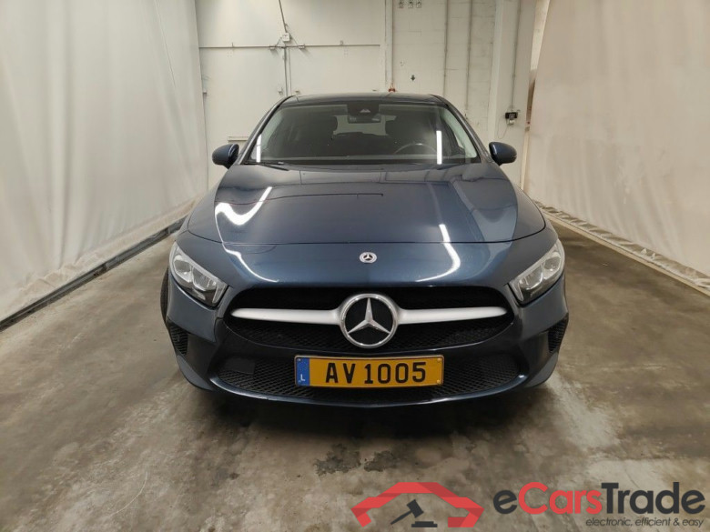 MERCEDES CLASSE A DIESEL (W177) A 180 d 116 Business Solution Essential 5d #5