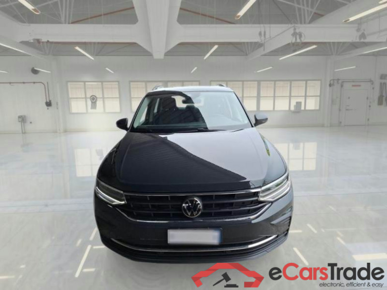 VOLKSWAGEN TIGUAN / 2020 / 5P / SUV 2.0 TDI SCR 110KW LIFE DSG #6
