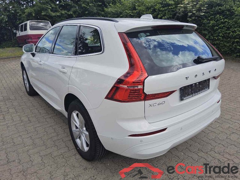 Volvo XC60 (03.2017->) DE - SUV5 B4 (Benzin) 2WD EU6d, Momentum Pro Mild-Hybrid, (Facelift) 2021 - 2022 #4