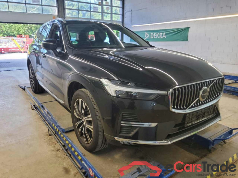 Volvo XC60 (03.2017->) DE - SUV5 B5 (Benzin) 2WD EU6d, Inscription Mild-Hybrid, (Facelift) 2021 - 2022 #2