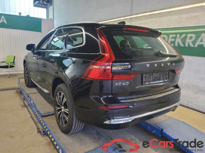 Volvo XC60 (03.2017->) DE - SUV5 B5 (Benzin) 2WD EU6d, Inscription Mild-Hybrid, (Facelift) 2021 - 2022 #4