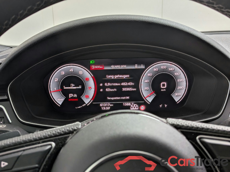 AUDI A4 AVANT 35 TFSI S ed comp #6