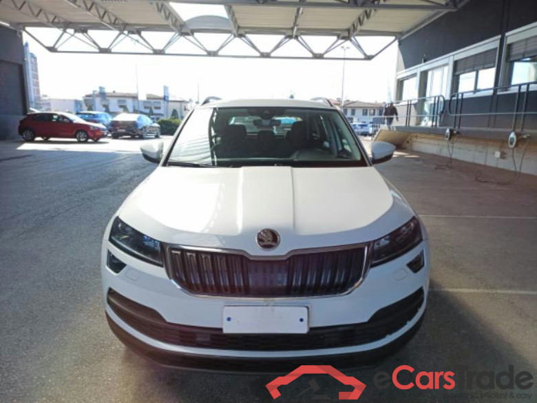 SKODA KAROQ / 2017 / 5P / SUV 2.0 TDI 110KW EVO SCR EXECUTIVE DSG 4WD #6