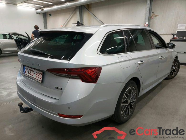 SKODA - SKO OCTAVIA COMBI 1.0 TSI eTec 110PK DSG7 Clever+ With Head Up & Auxiliary Heater & Suede Leather Seats & Heated Multfunc Steering Wheel & Foldable Trailer Hook  * PETROL * #2
