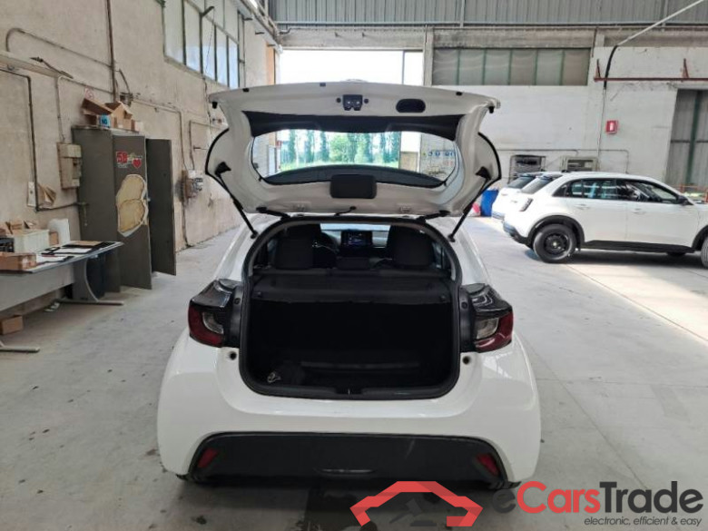 TOYOTA YARIS / 2020 / 5P / BERLINA HYBRID BUSINESS MY22 #5