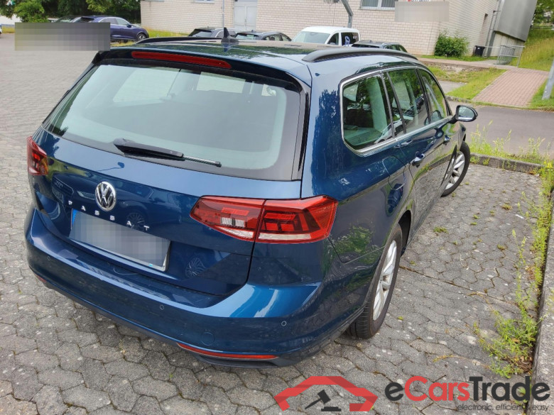 VW Passat Variant 2.0 TDI SCR Business 5d 110kW #2