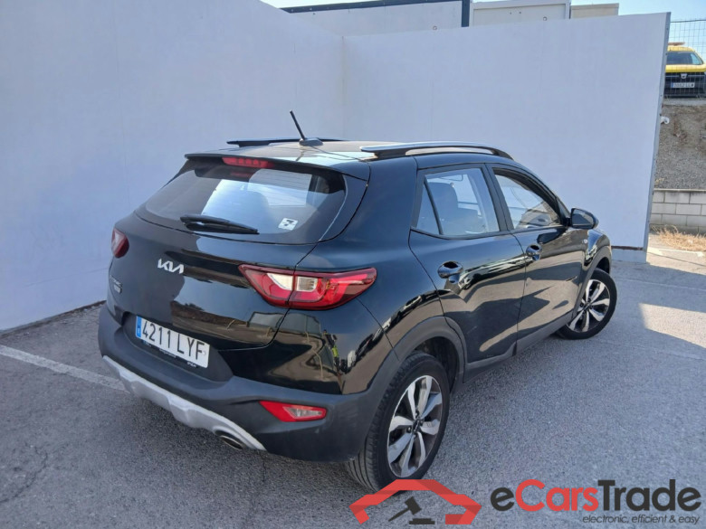 KIA Stonic / 2017 / 5P / todoterreno 1.0 T-GDi 74kW (100CV) MHEV iMT Concept (CM) #2