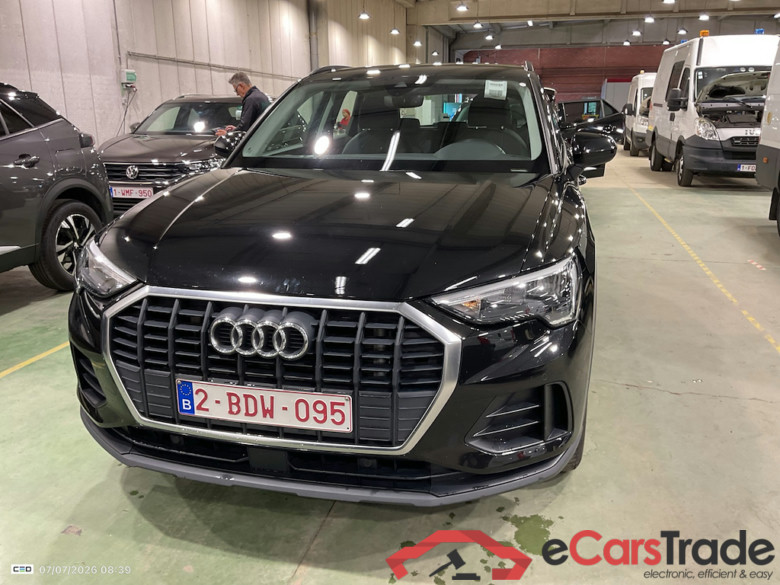 AUDI Q3 1.4 45 TFSI E S TRONIC #2