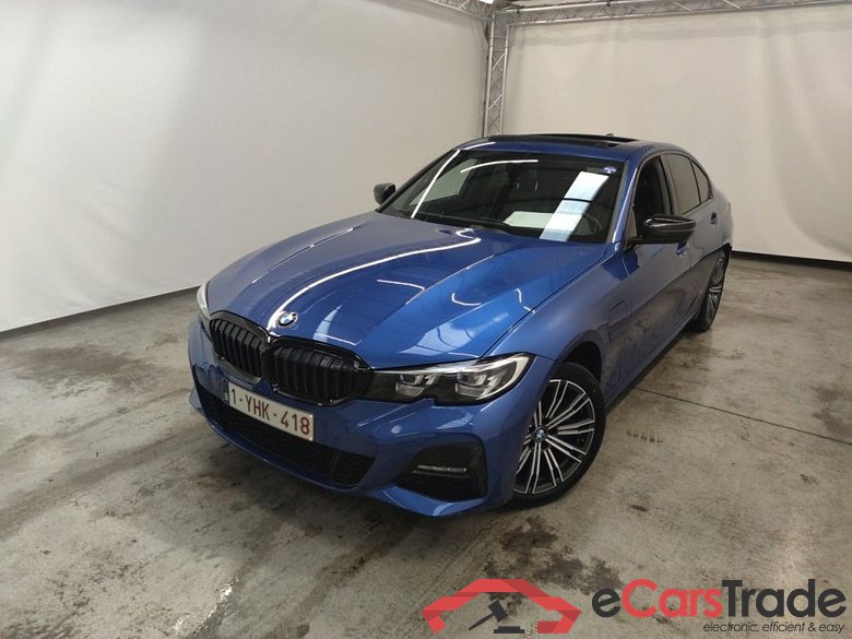 BMW 3 Reeks Berline 330e (215 kW) 4d